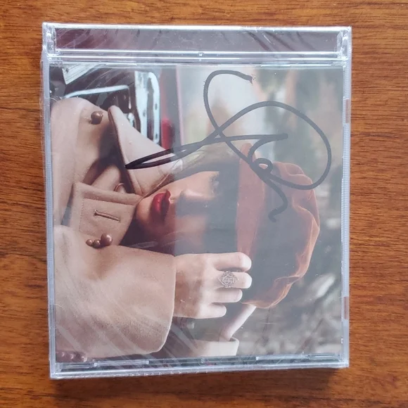 Red (Taylor's Version) 直筆サイン入りCD Taylor Swift RED 直筆サイン入り Taylor Swift Signed